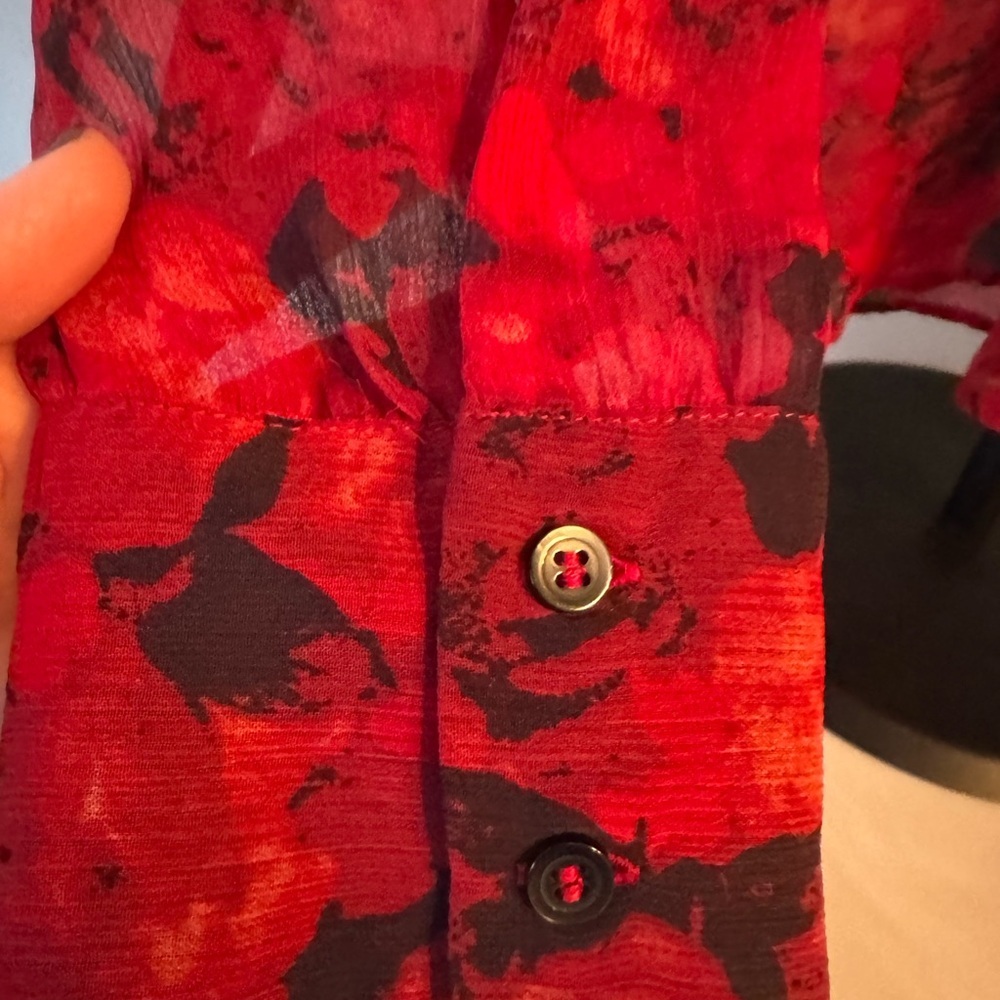 Joe Fresh Red and Black Floral Blouse US Large - Picture 5 of 8